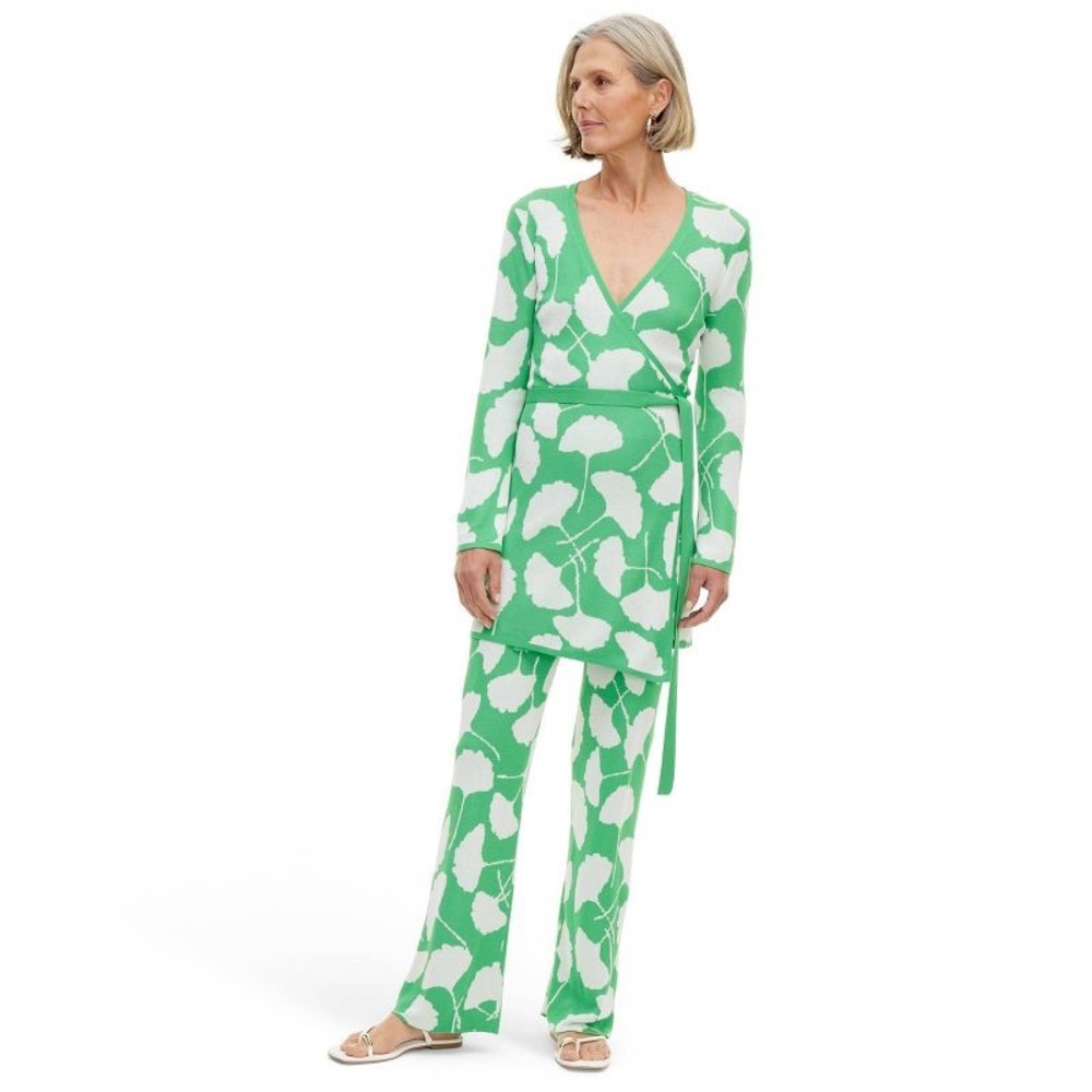 Women's Long Sleeve V-Neck Ginkgo Green Sweater Wrap Top & pants SET- DVF